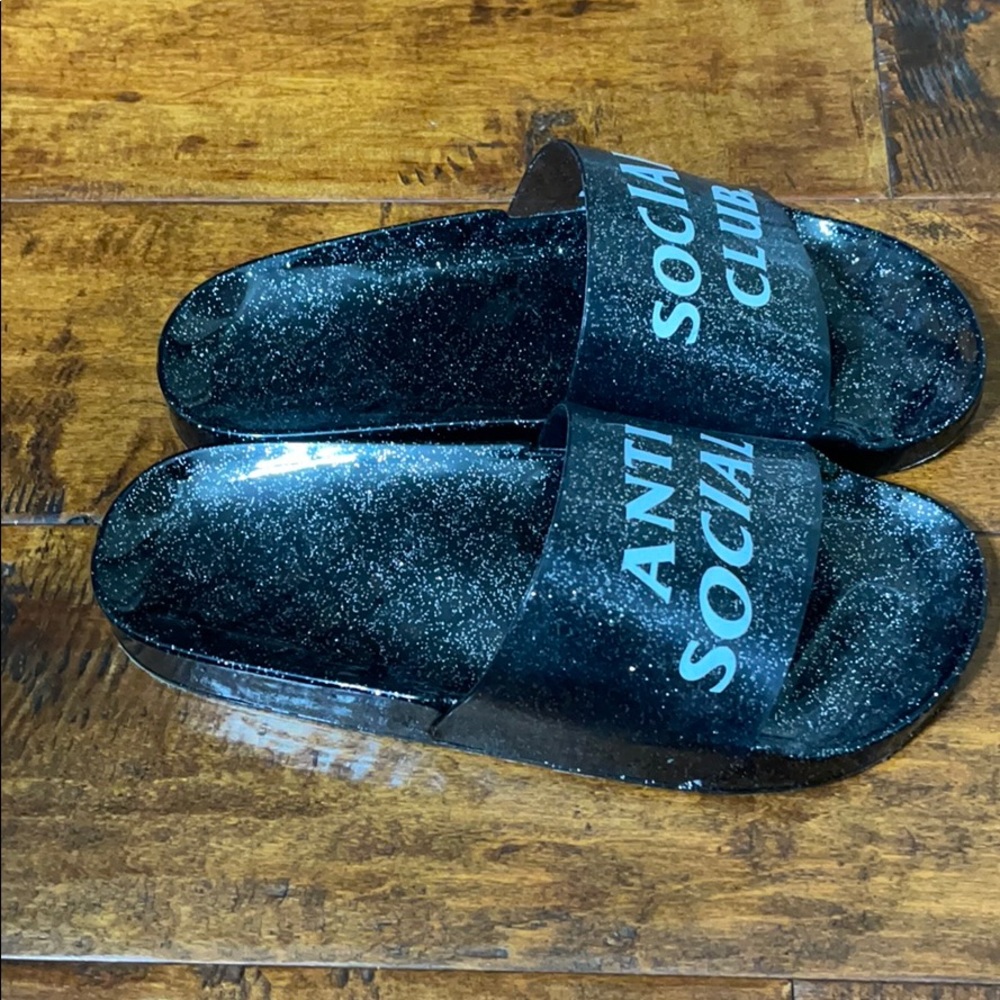 Assc Pool Slide - image 1